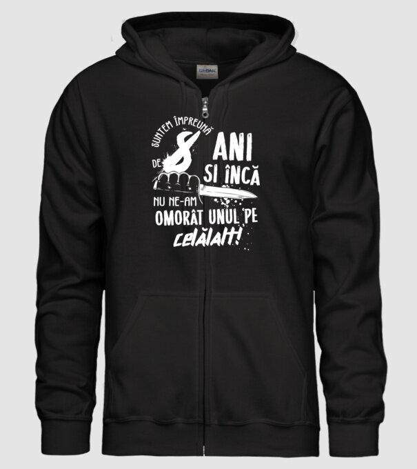 Suntem împreună de 8 ani model negru pe tricou