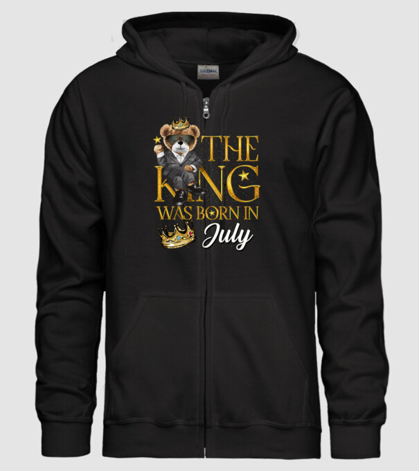 The king was born int JULY model negru pe tricou