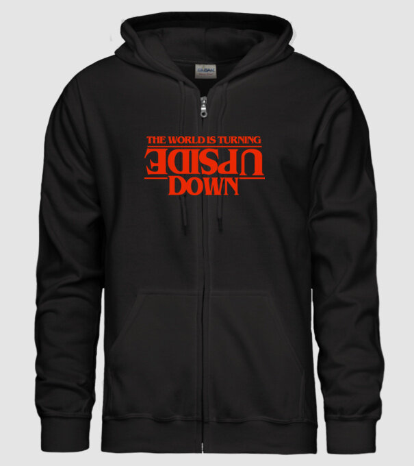 the world is turning upside down model negru pe tricou