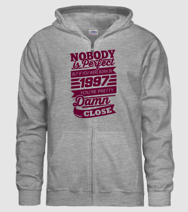 Nobody is perfecct - Born in 1997 model gri pe tricou