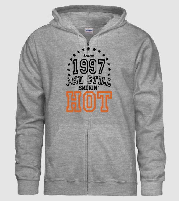 'Since and still smokin'' hot - 1997' model gri pe tricou