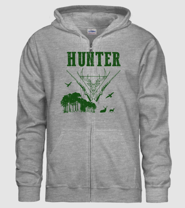 Vânător model gri pe tricou