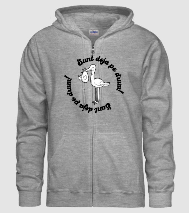Sunt deja pe drum model gri pe tricou