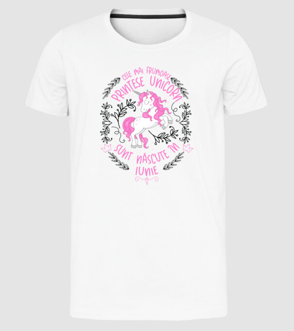 Cele mai frumoase prințese unicorn sunt născute în Iunie model alb pe tricou
