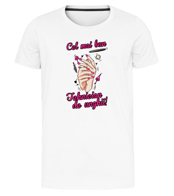  model  pe tricou