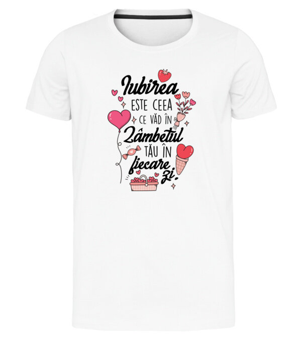  model  pe tricou