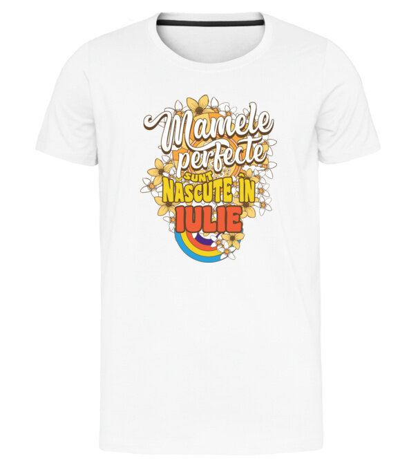  model  pe tricou