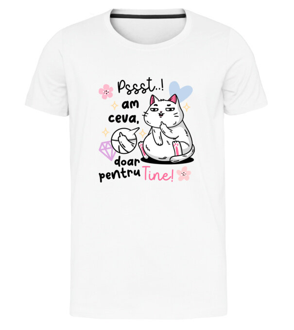  model  pe tricou