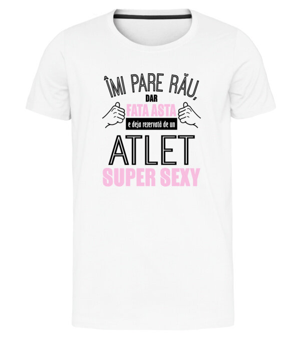  model  pe tricou
