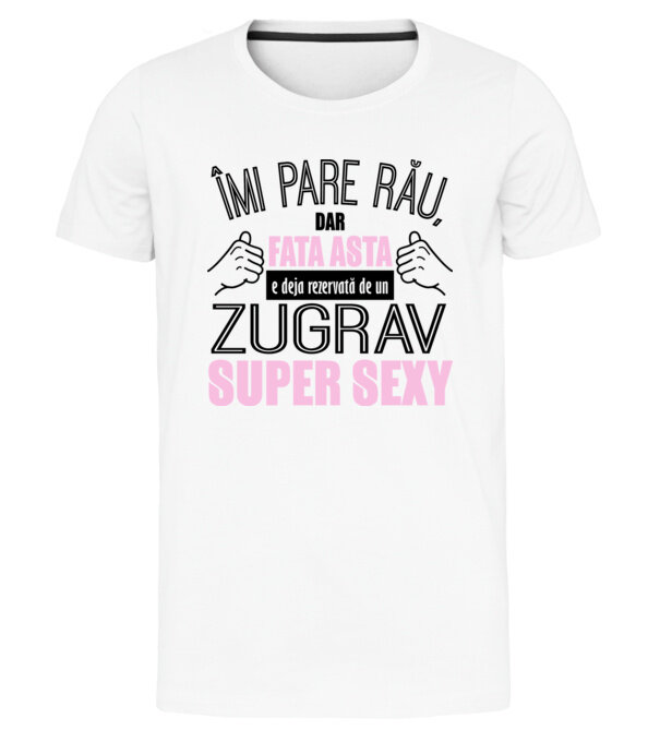  model  pe tricou