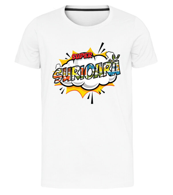  model  pe tricou