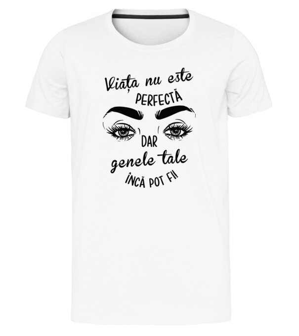  model  pe tricou