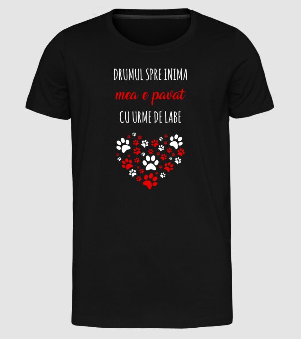 Drumul spre inima mea e pavat cu urme de labe model negru pe tricou