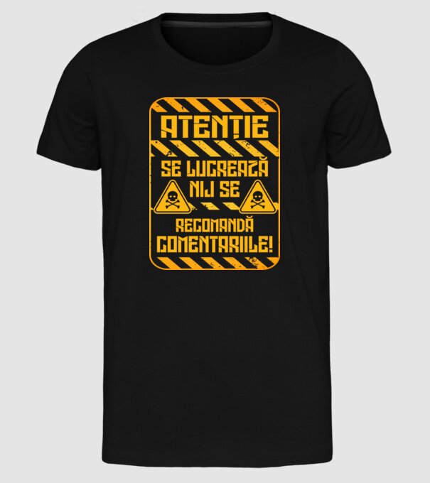 Nu se recomandă comentariile model negru pe tricou