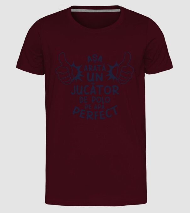 arată un JUCĂTOR DE POLO PE APĂ perfect model bordo pe tricou