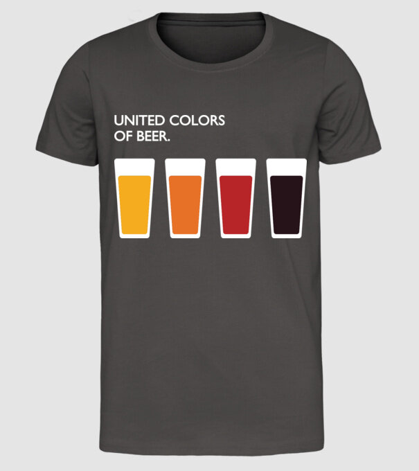 United Colors model gri închis pe tricou