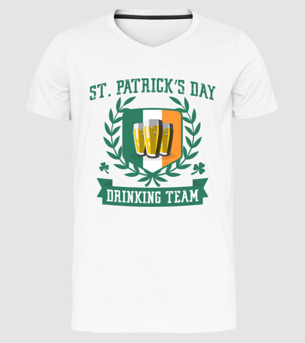 St Patrick Drinking team model alb pe tricou