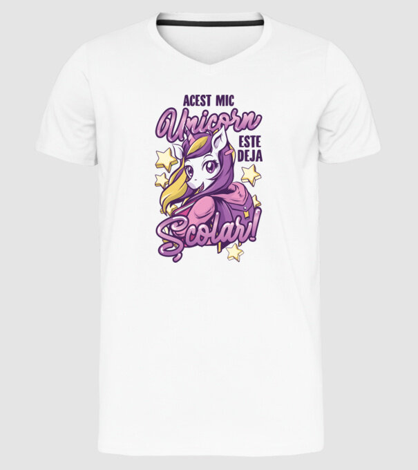 Acest mic unicorn este deja școlar model alb pe tricou