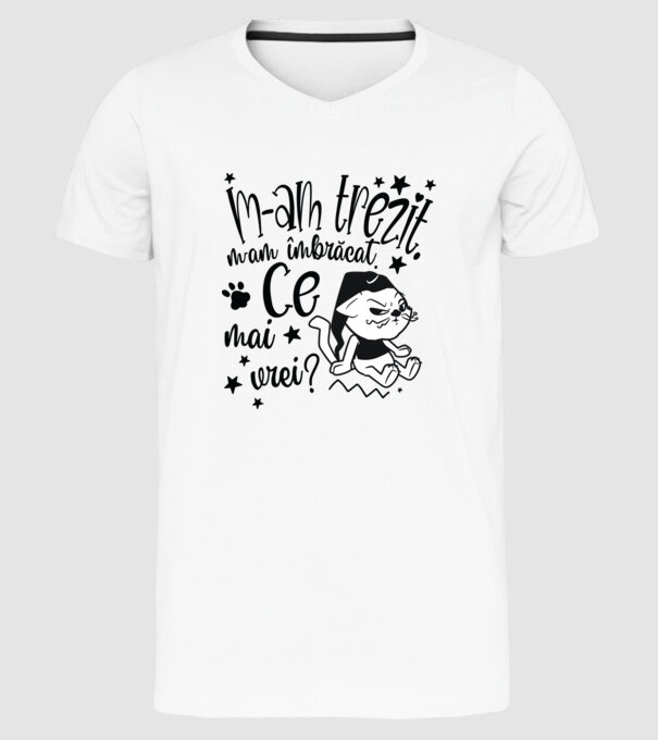 Ce mai vrei? model alb pe tricou