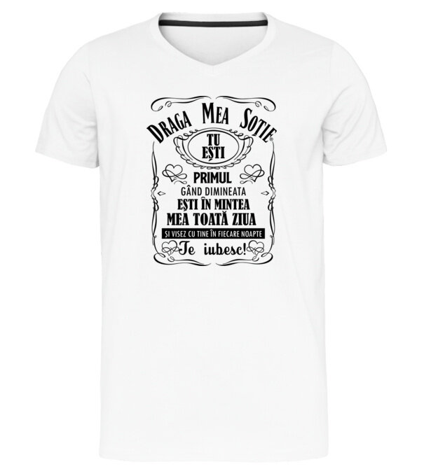  model  pe tricou