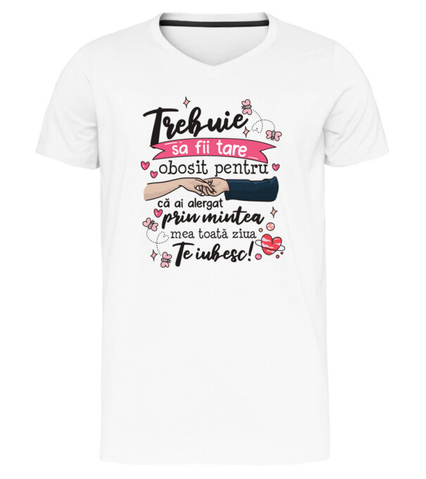  model  pe tricou