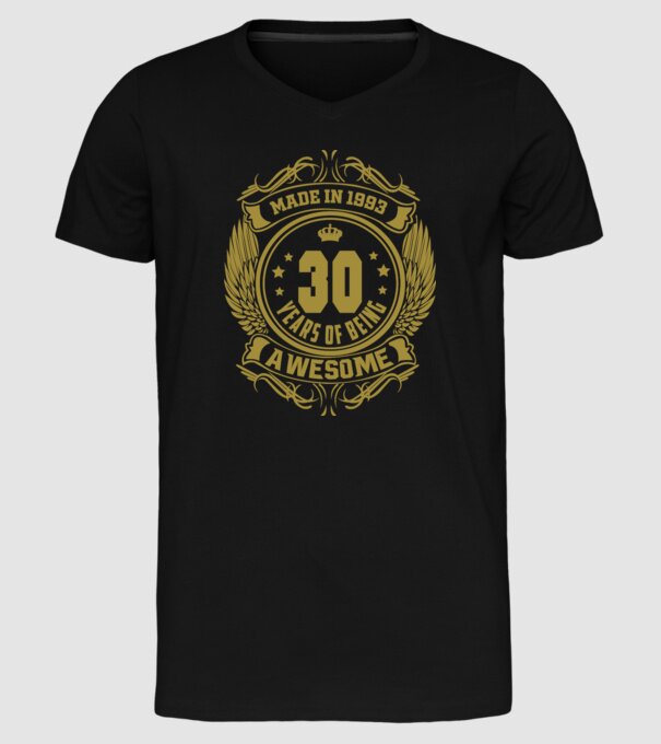 30 years of being awesome winged model negru pe tricou