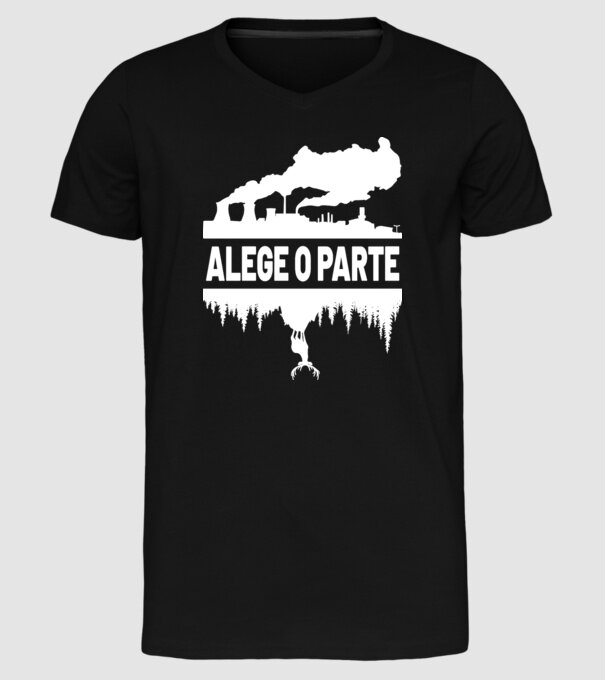 Alege o parte model negru pe tricou