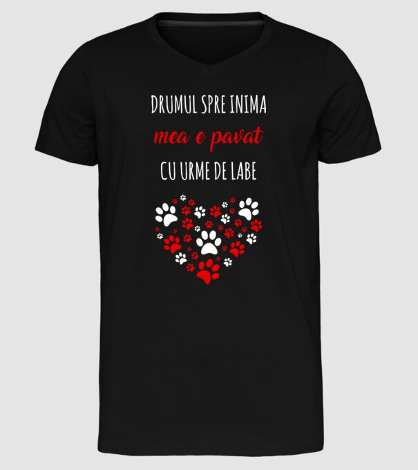 Drumul spre inima mea e pavat cu urme de labe model negru pe tricou