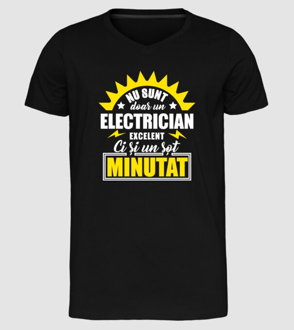 Nu sunt doar un electrician excelent, ci și un soț minunat! model negru pe tricou