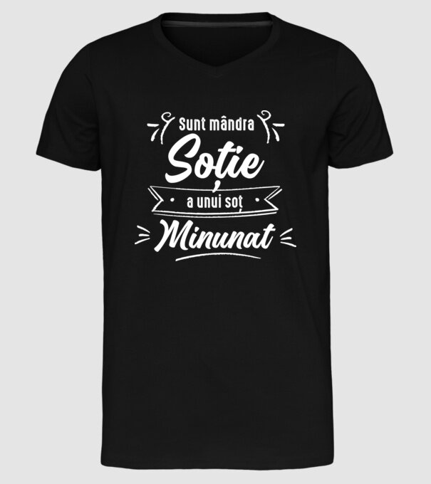 Sunt mândra soție a unui soț minunat model negru pe tricou