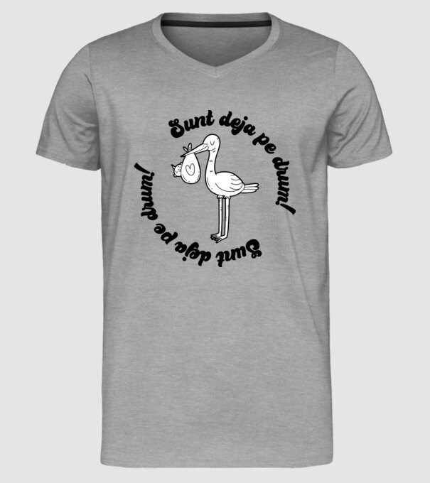 Sunt deja pe drum model gri pe tricou