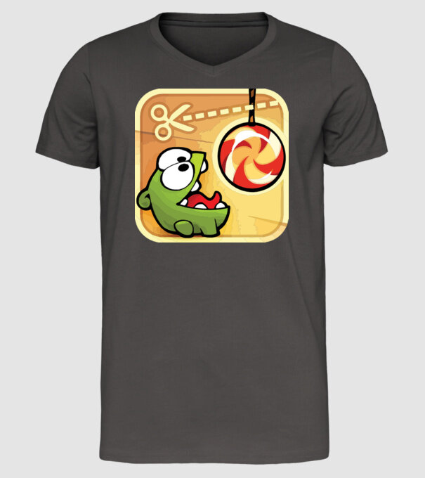 model gri închis pe tricou