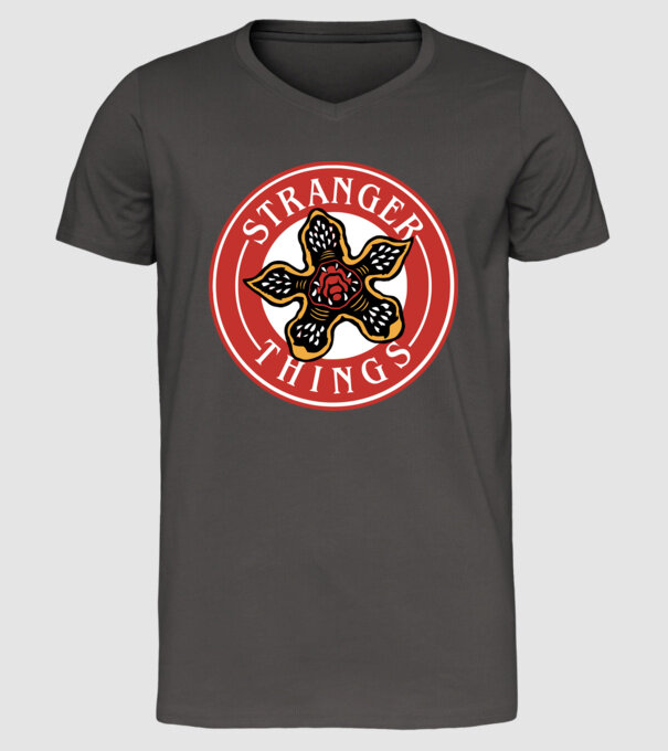 stranger things logo bucks model gri închis pe tricou