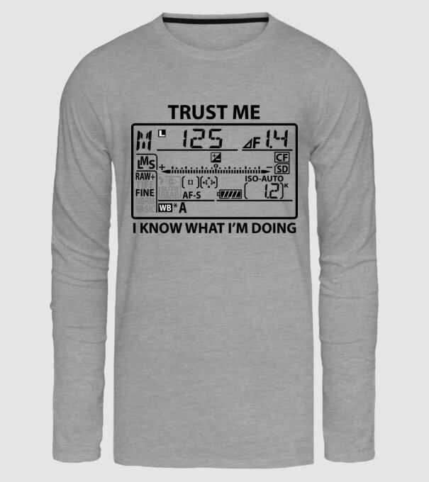 Trust me i'm a photographer model gri pe tricou