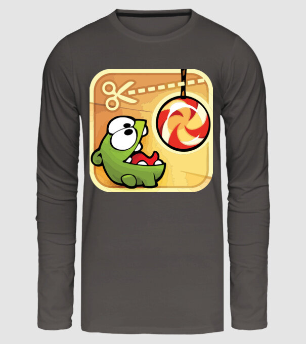 model gri închis pe tricou