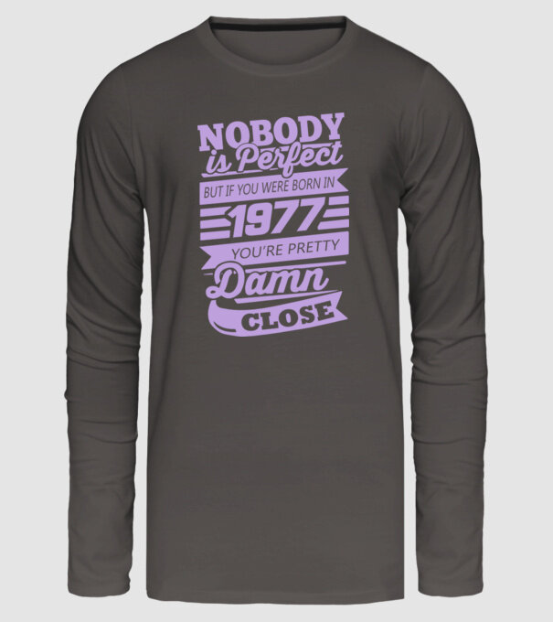Nobody 1977 model gri închis pe tricou