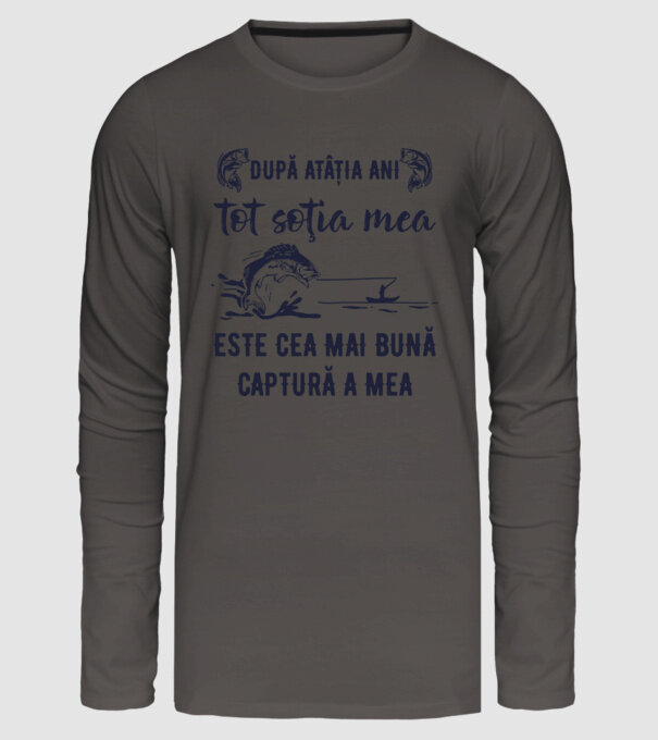 după atâția ani, tot soția mea este cea mai bună captură a mea model gri închis pe tricou
