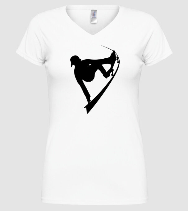 Skateboarder model alb pe tricou
