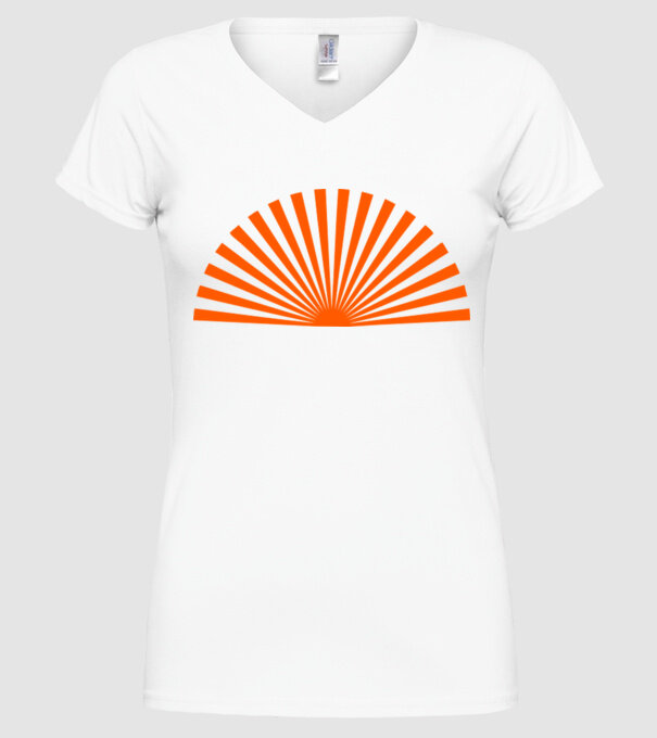 Fond model alb pe tricou