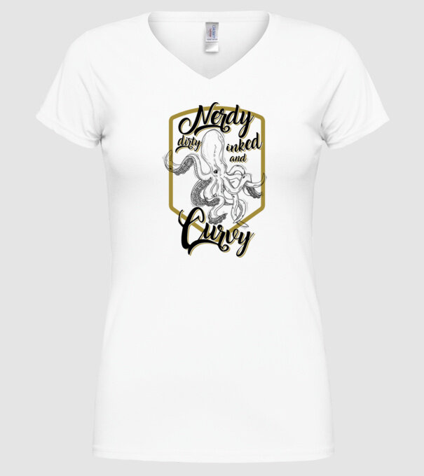 Nerdy, dirty, inked and curvy model alb pe tricou