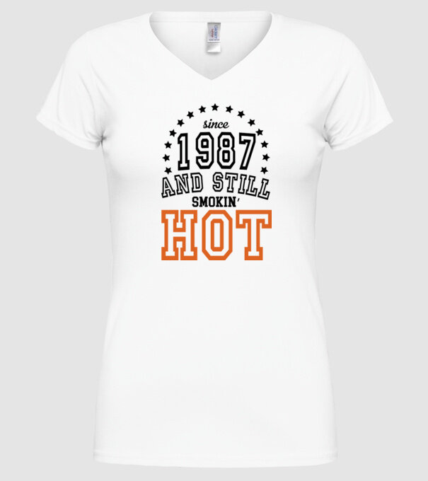 'Since and still smokin'' hot - 1987' model alb pe tricou