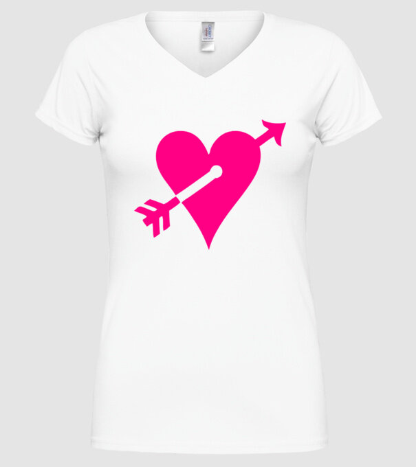 inimă model alb pe tricou