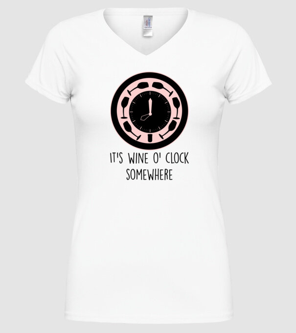 Wine o clock model alb pe tricou