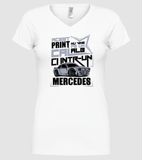 Acest prinț nu vine pe un cal alb, ci într-un Mercedes model alb pe tricou