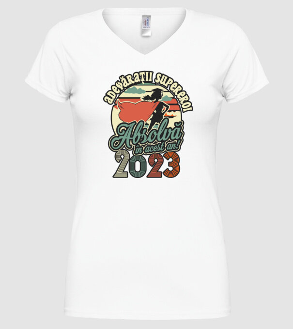 Adevărații supereroi model alb pe tricou