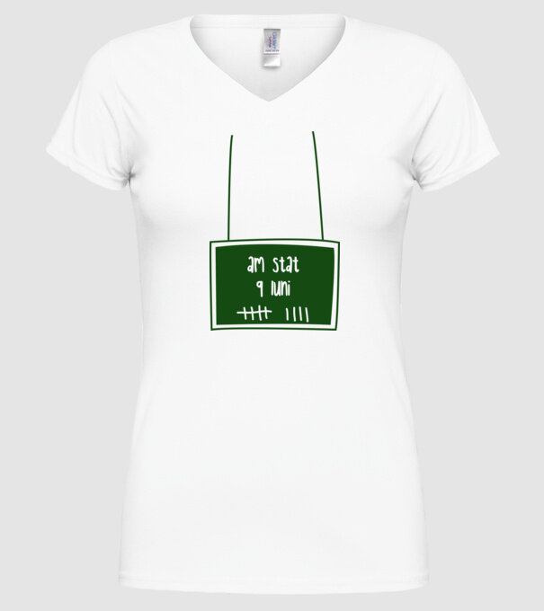 am stat 9 luni model alb pe tricou