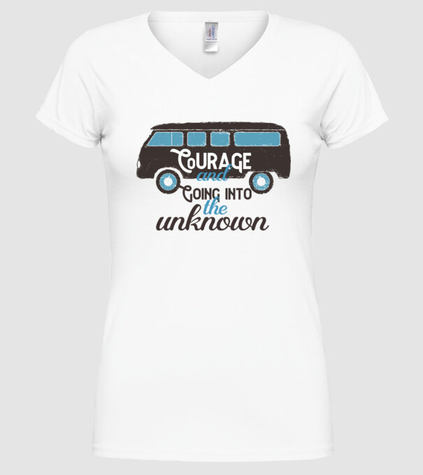 Autobuze model alb pe tricou