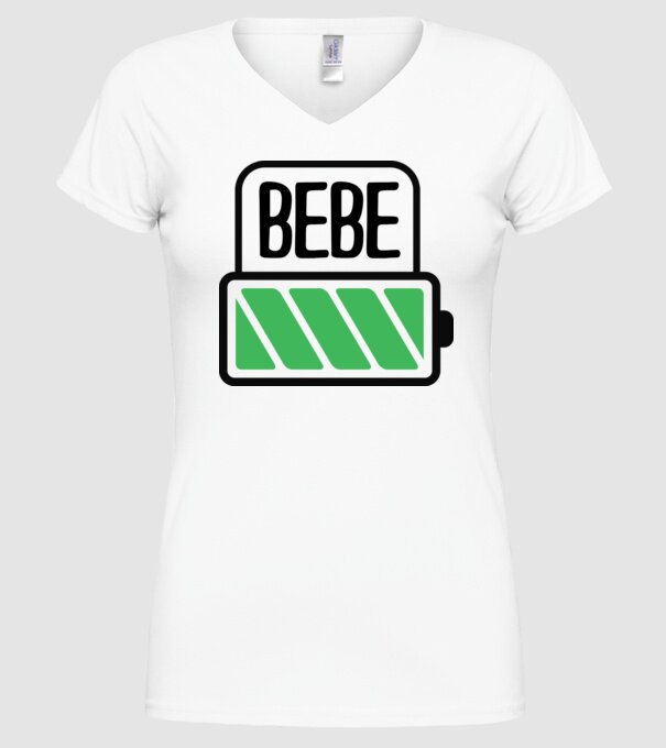 Bebe încărcat model alb pe tricou