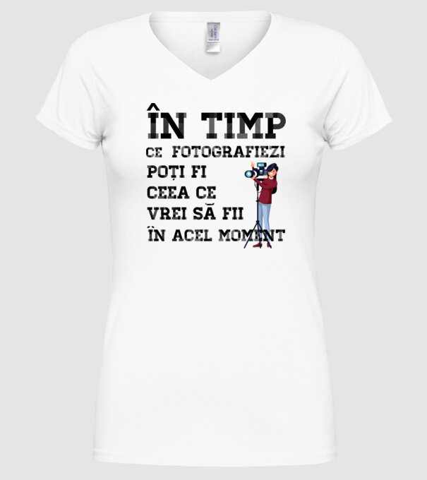 în timp ce fotografiezi poți fi ceea ce vrei să fii - în acel moment model alb pe tricou