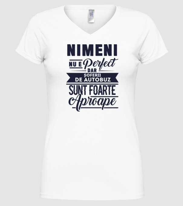 Nimeni nu e perfect, dar șoferii de autobuz sunt foarte aproape model alb pe tricou